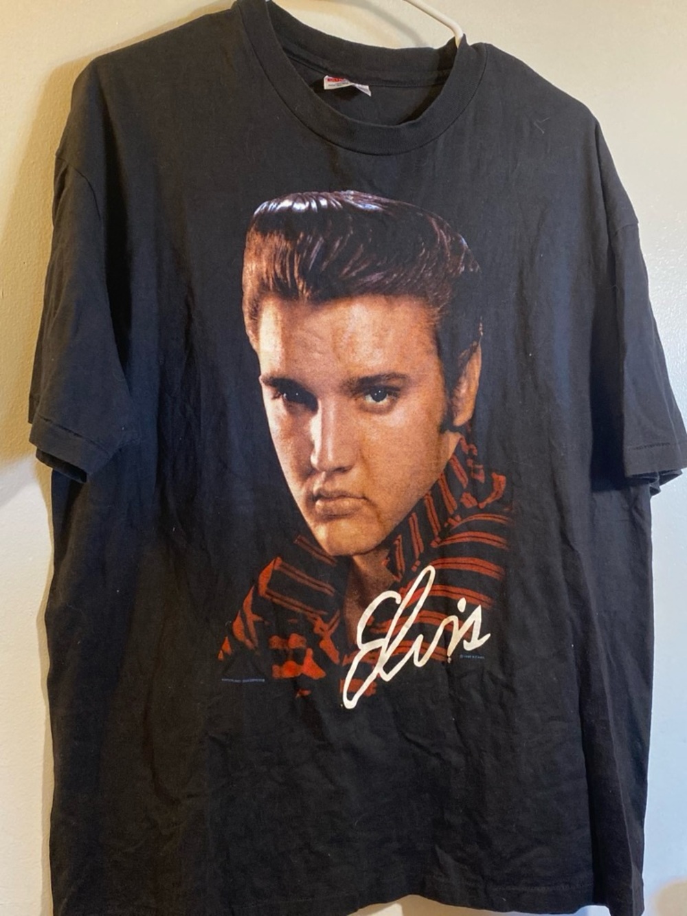 Anvil Black Short-Sleeve Men’s Tee with Retro Elvis Portrait